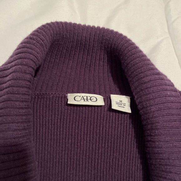 LADIES CATO PURPLE SWEATER SIZE MEDIUM  SLEEVE SHIRT , FOLD DOWN COLLAR - Picture 2 of 5